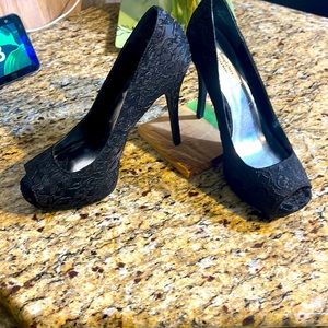 Simply Vera Wang Womens 6 1/2 Black Sparkly Open Toe Heel